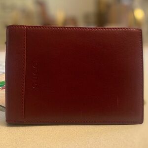 Gucci Authentic Bordeaux Leather Wallet *Unisex*